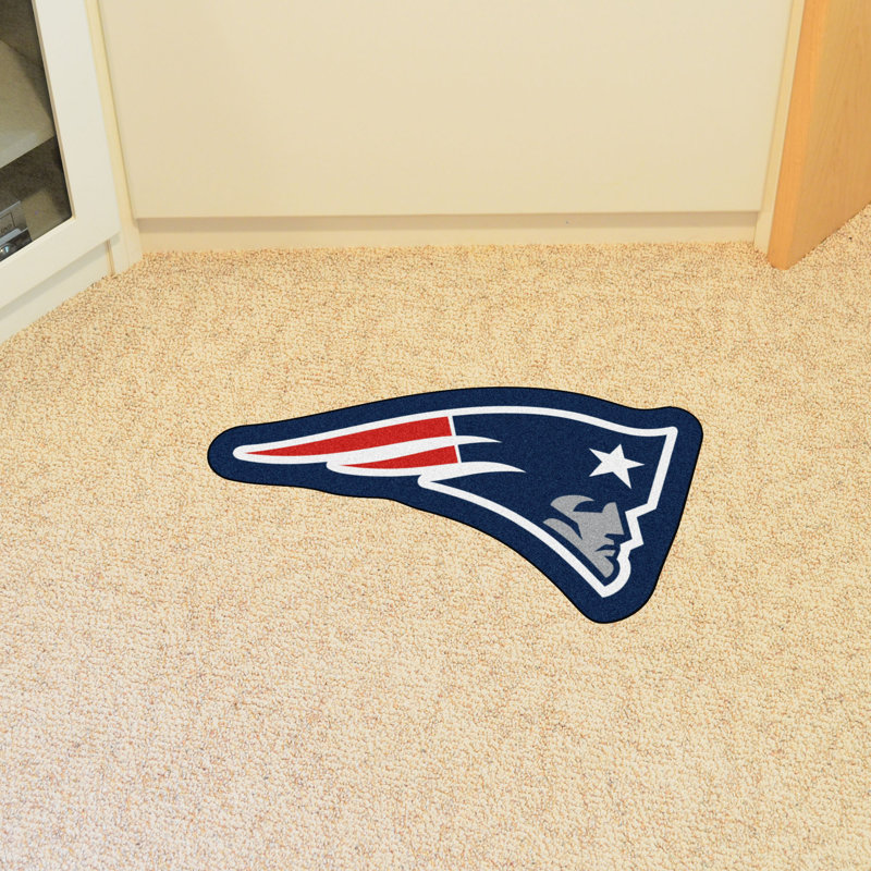 Fanmats Nfl New England Patriots Mascot 36 In X 19 1 In Non Slip