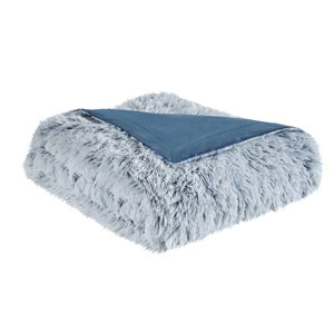 blankets and throws
