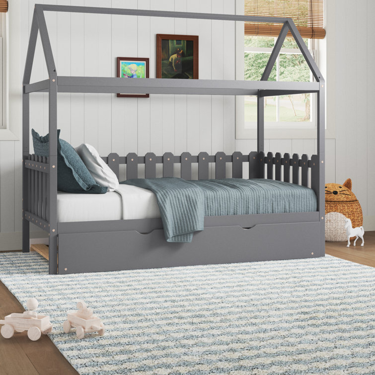 baby canopy bed