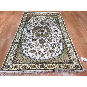 Qum Silk Hand-Knotted White/Green Area Rug
