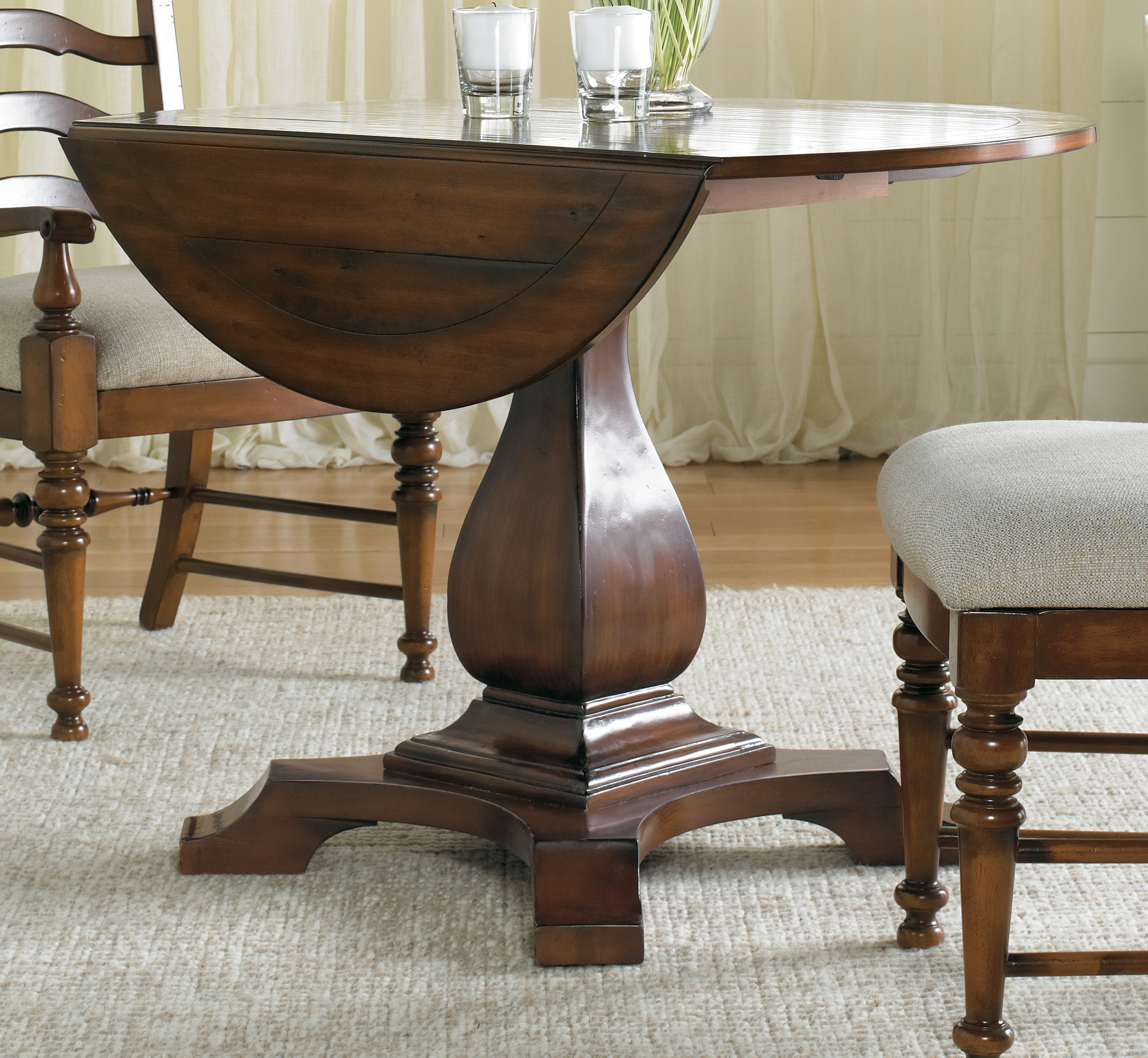 round dining table with folding leaf