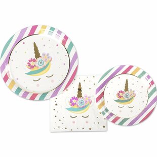 paper plates and serviettes