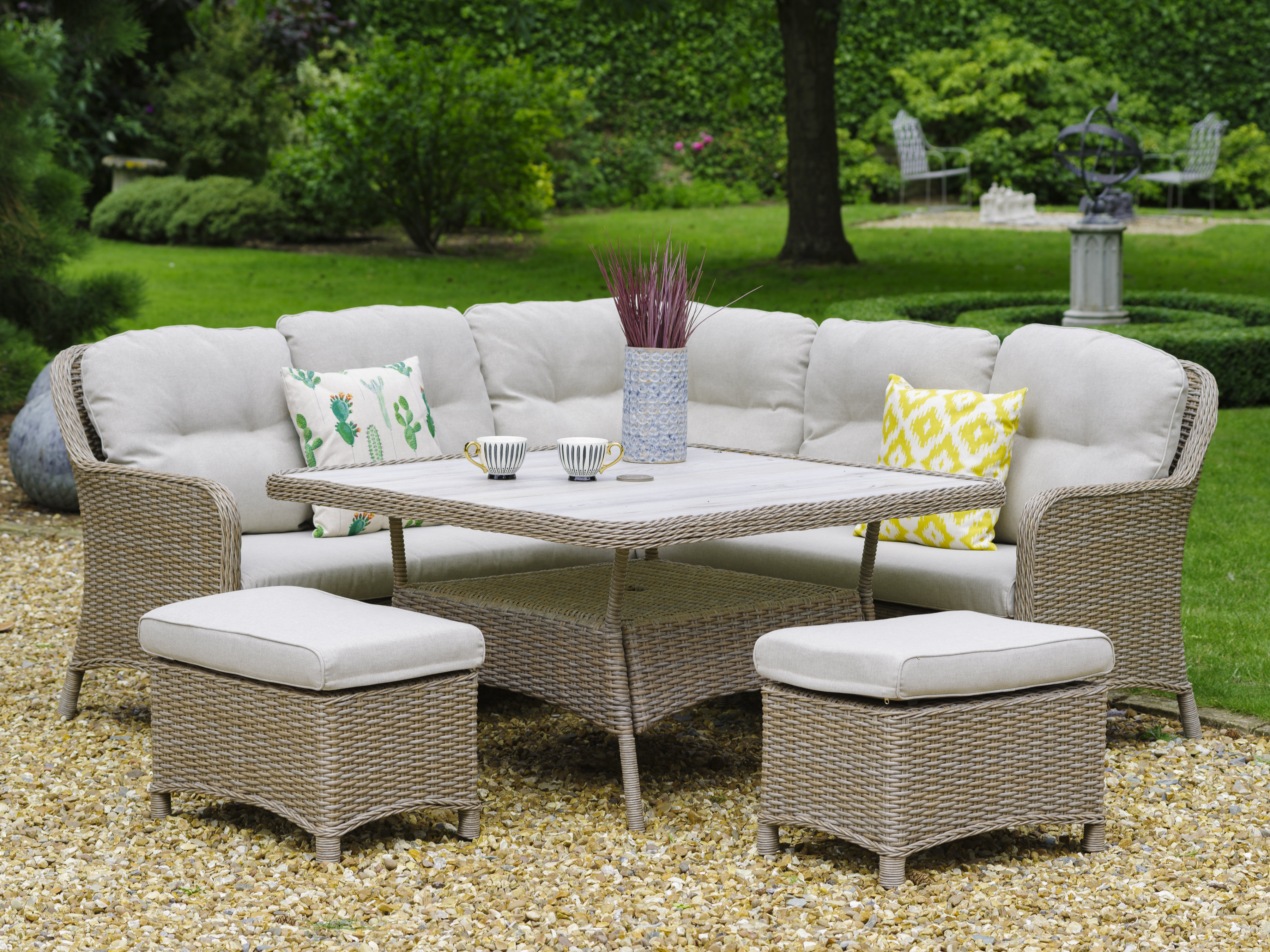 7 seater rattan
