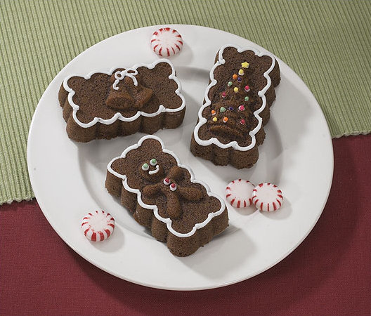 Nordic Ware Holiday Pans 2025