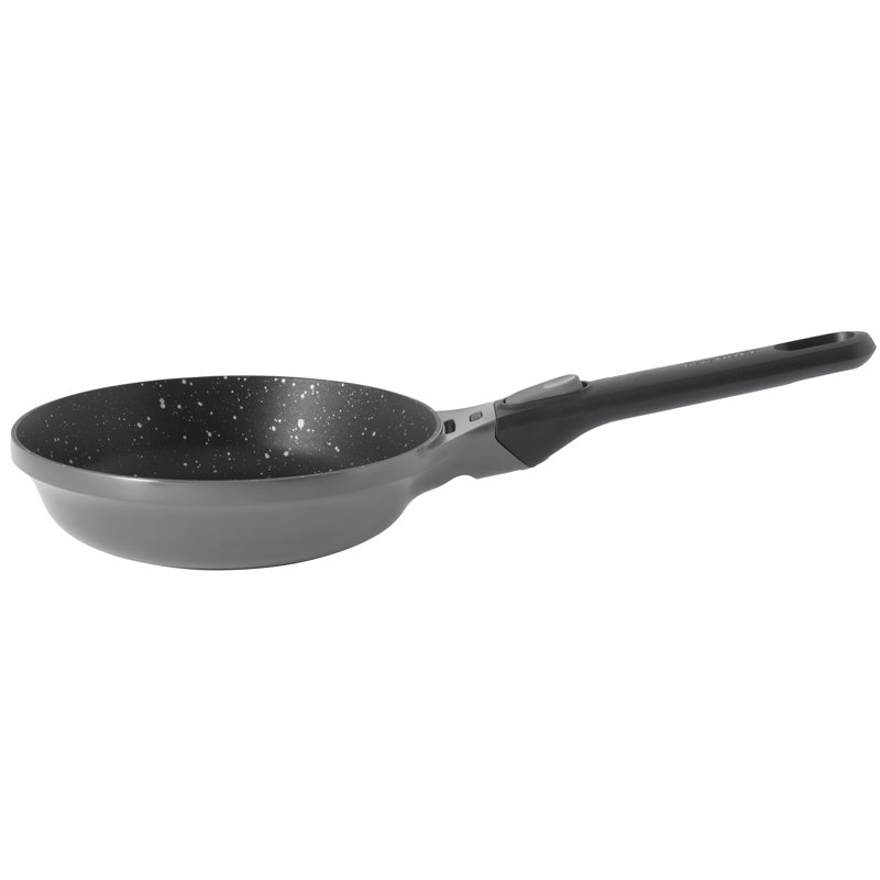 22 inch frying pan