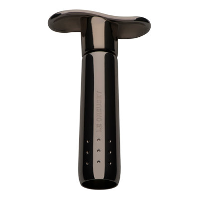 Le Creuset Wine Pump and Stopper Le Creuset Color Black Nickel