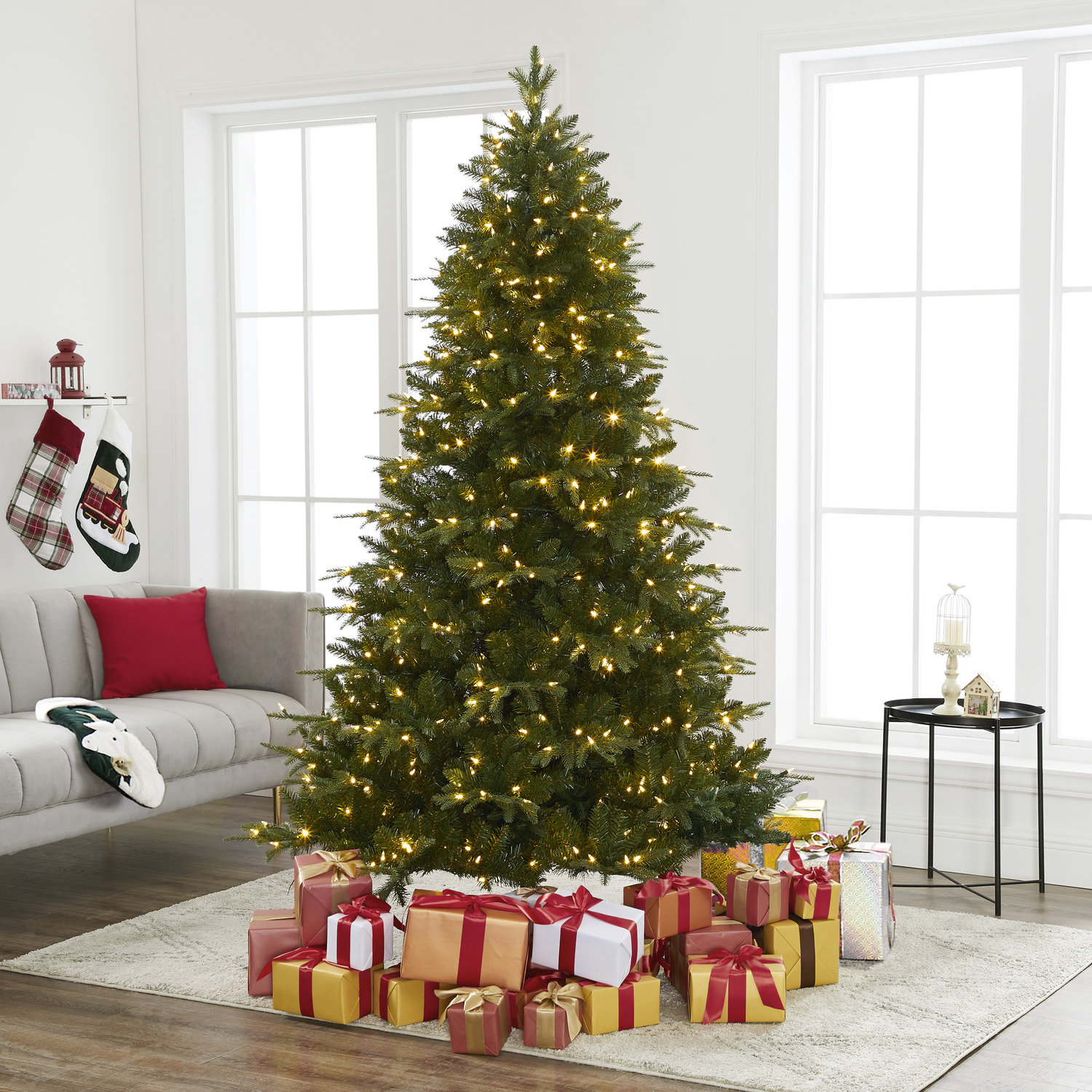 The Holiday Aisle Traditional Prelit Artificial Christmas Tree With   Traditional Prelit Artificial Christmas Tree With Warm Lights And Metal Stand Wide Realistic Tree 