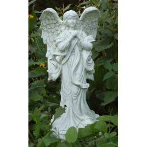 Cherubs Statue