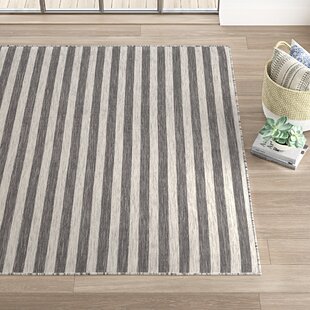 Amazon Com Dii Reversible Indoor Woven Striped Outdoor Rug 4x6 White Navy Furniture Decor