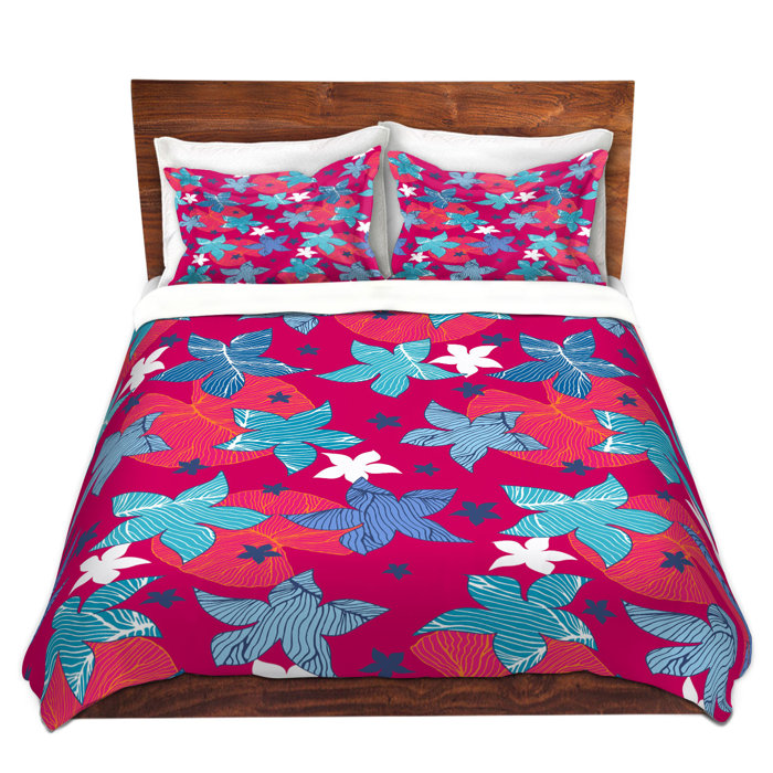 Highland Dunes Godalming Julia Grifol Sea Flowers Red Microfiber