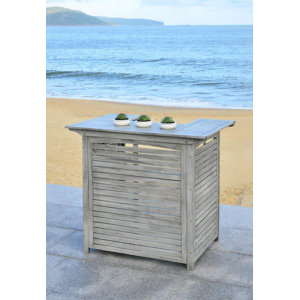 Linette Bar