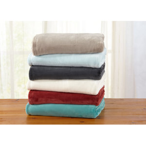 Clara Ultra Velvet Plush Oversize Throw