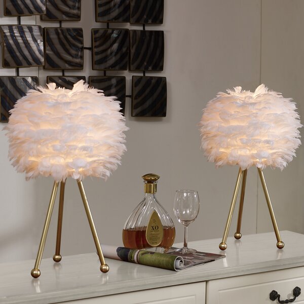 tripod feather lamp