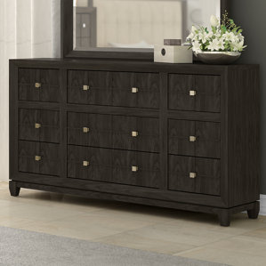 Amabilia 9 Drawer Dresser by Ivy Bronx