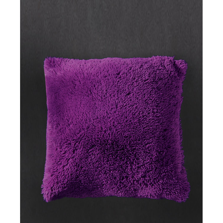 throw pillows fluffy