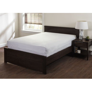 Guardmax Bed Bug Zippered Hypoallergenic Waterproof Mattress Protector by Right Choice Bedding