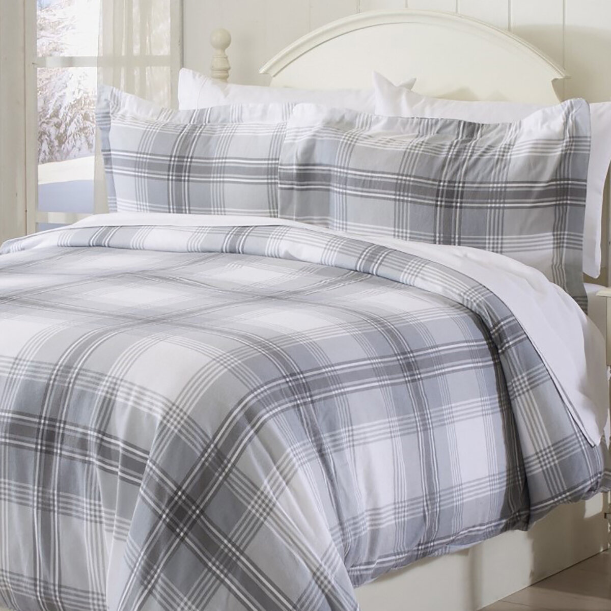Millwood Pines Gonzalo Extra Soft Printed Flannel Duvet Cover Set