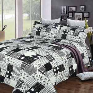 Urban Delight 3 Piece Reversible Quilt Set