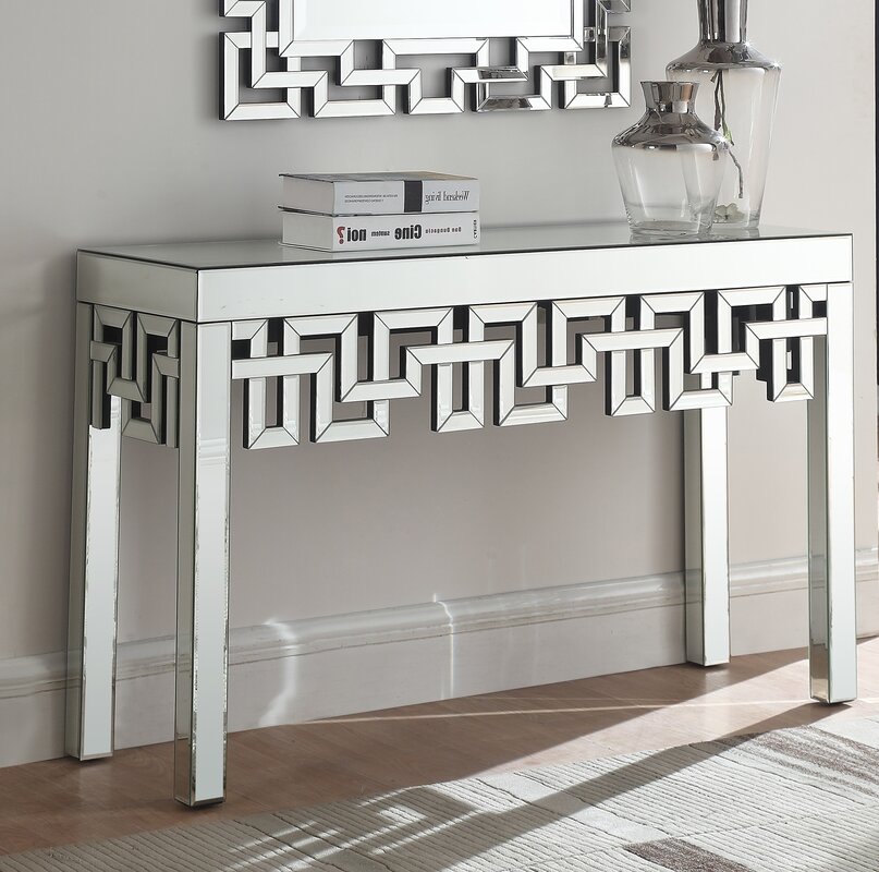 Luong Console Table