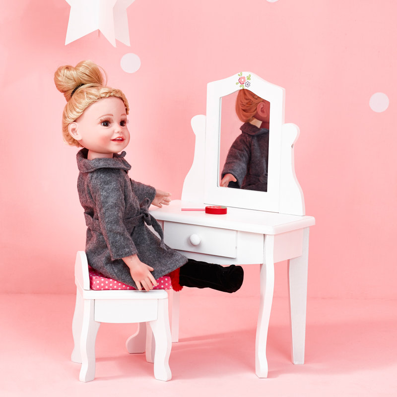 olivia little world