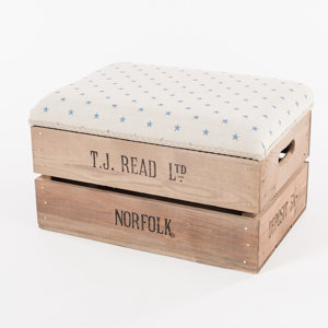 Fußhocker Apple Crate von Tiffany Jayne Designs