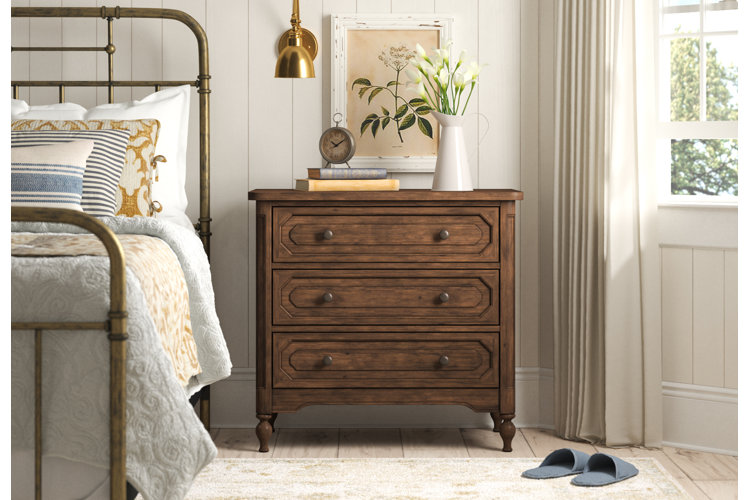 nightstand size for king bed