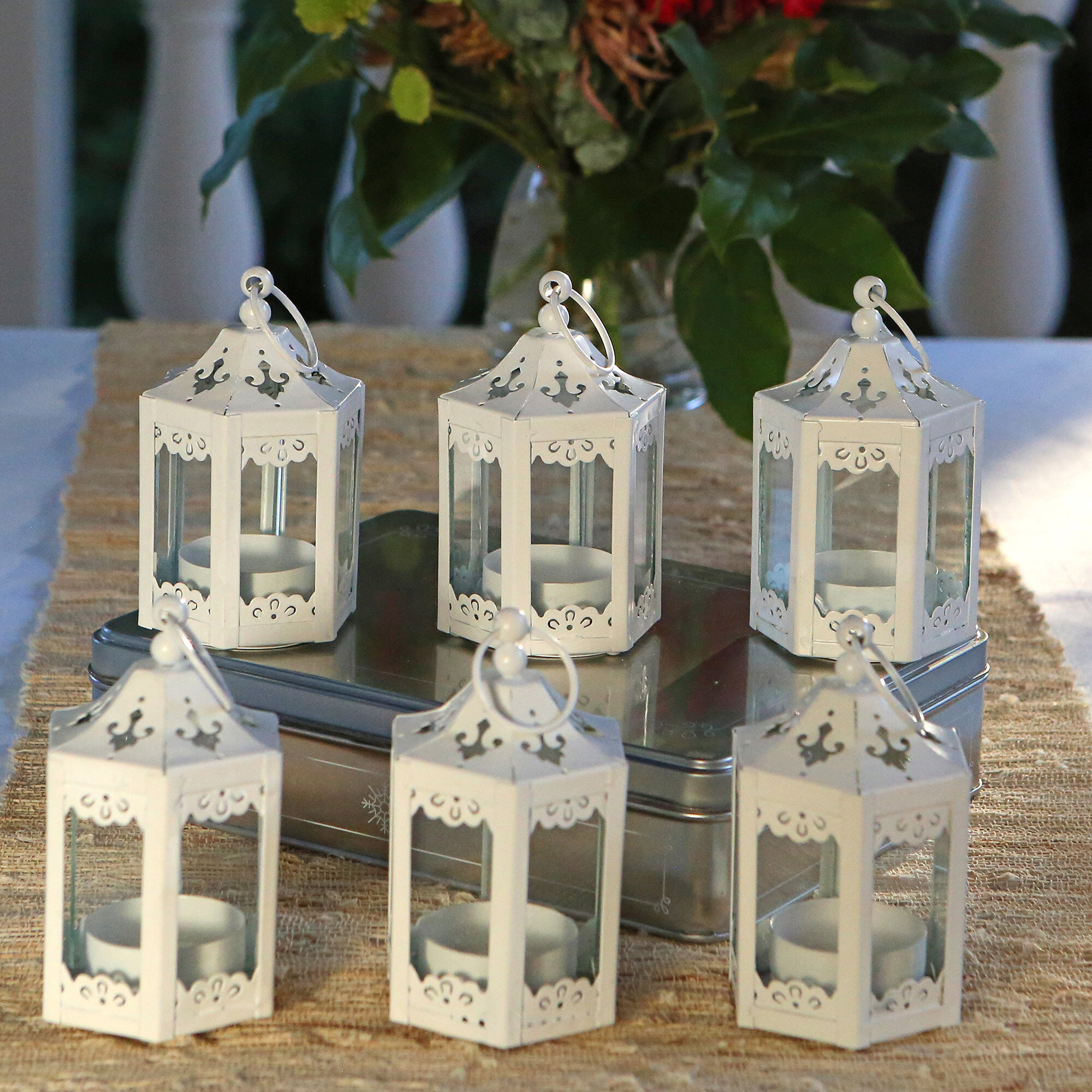 table lanterns decor