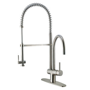 VIGO Dresden Pull-Down Spray Kitchen F..