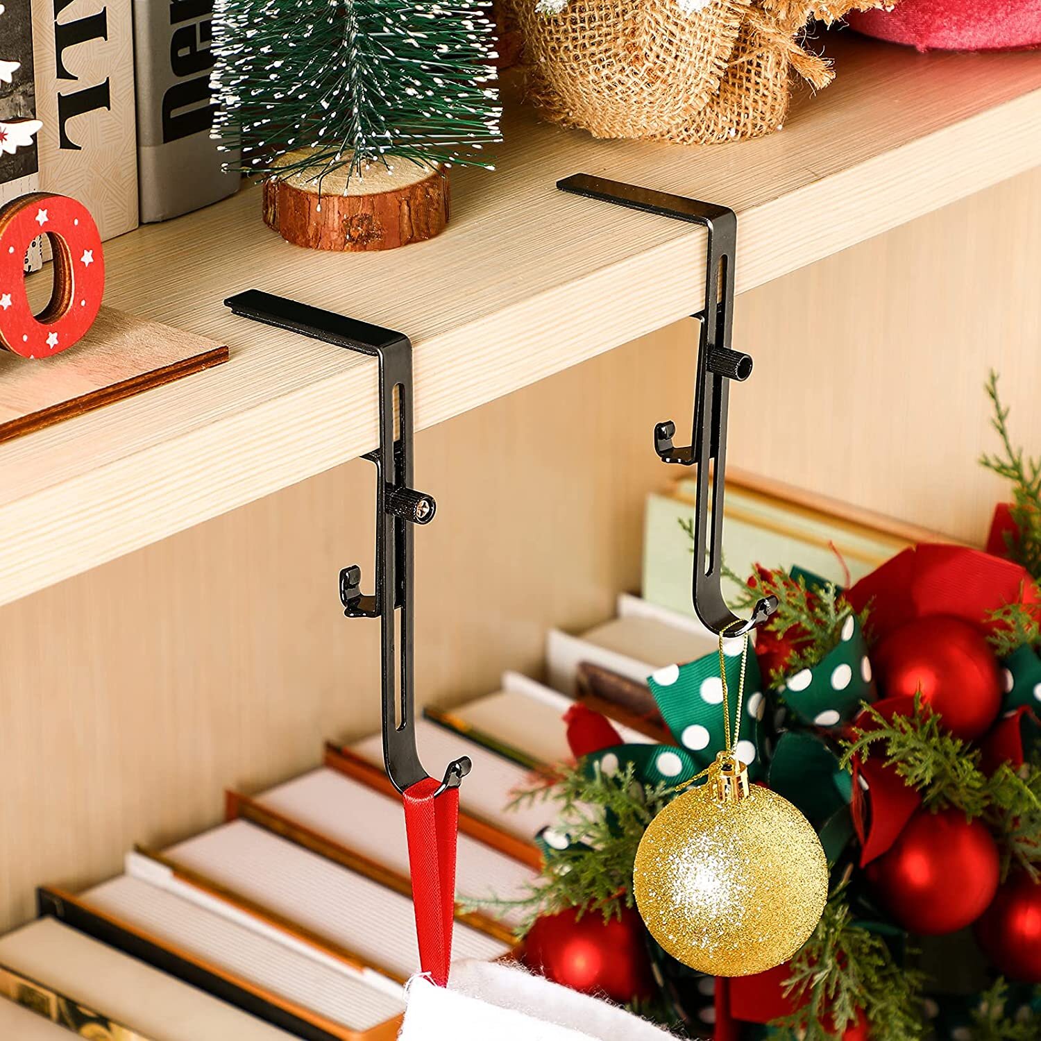 2020 Christmas Stocking Garland Adjustable Holder Hook Hanger Fireplace 