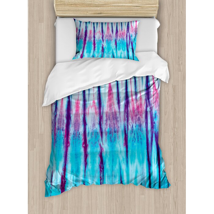 East Urban Home Tie Dye Close Up Vertical Gradient Tie Dye Figures