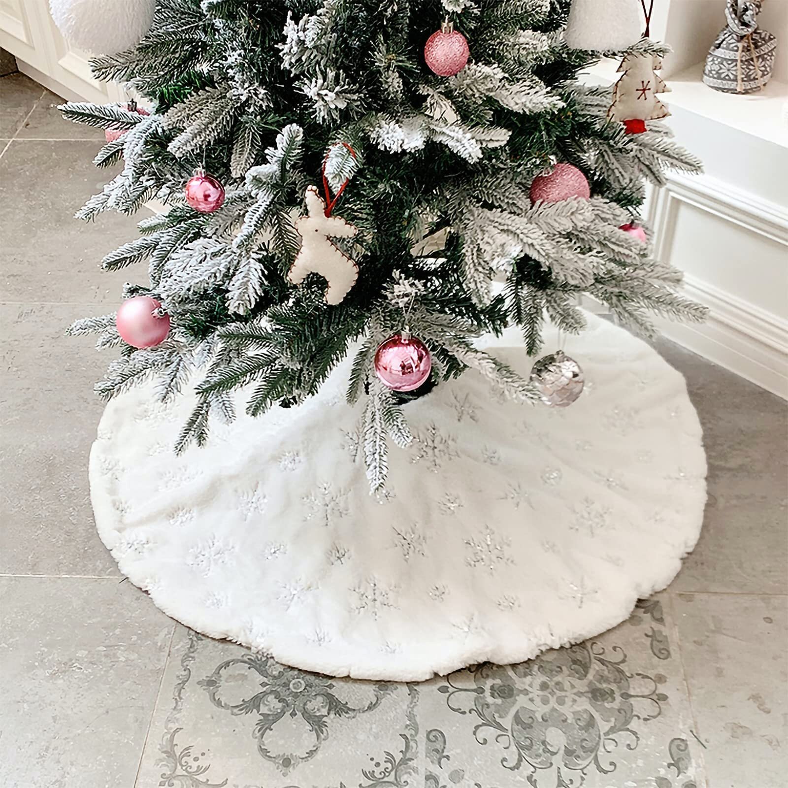 faux fur pink tree skirt