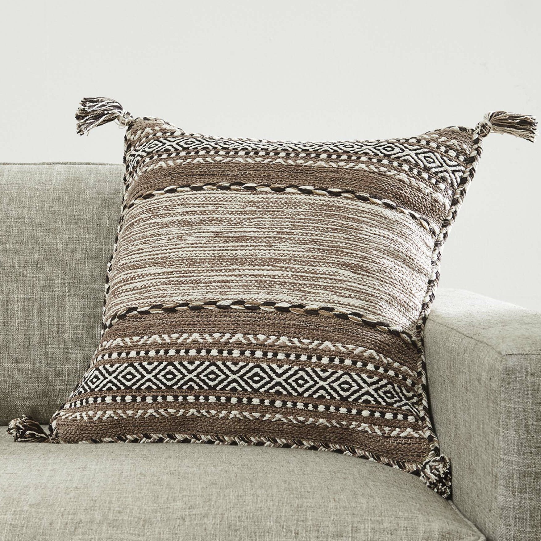Wrightsville Throw Pillow Cover 