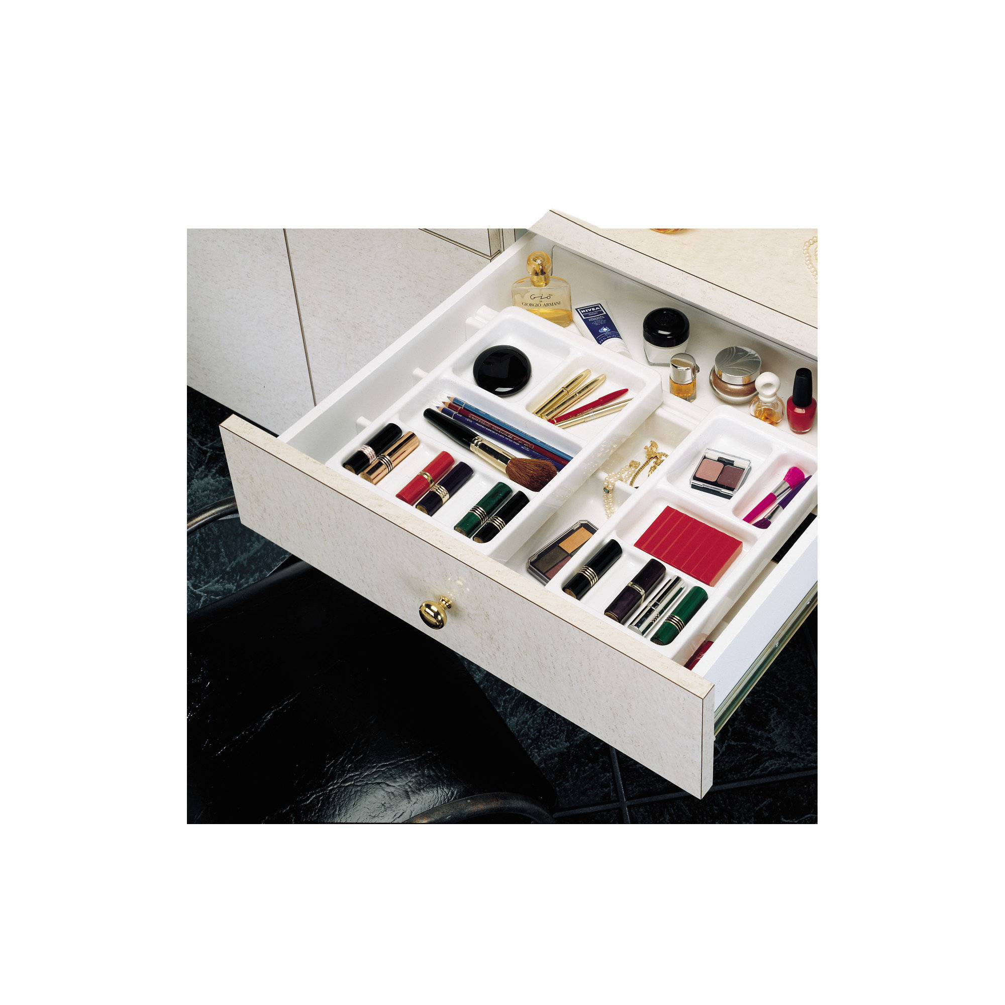 Rev A Shelf Cosmetic Rolling Tray 3 38 H X 21 75 W X 21 13 D