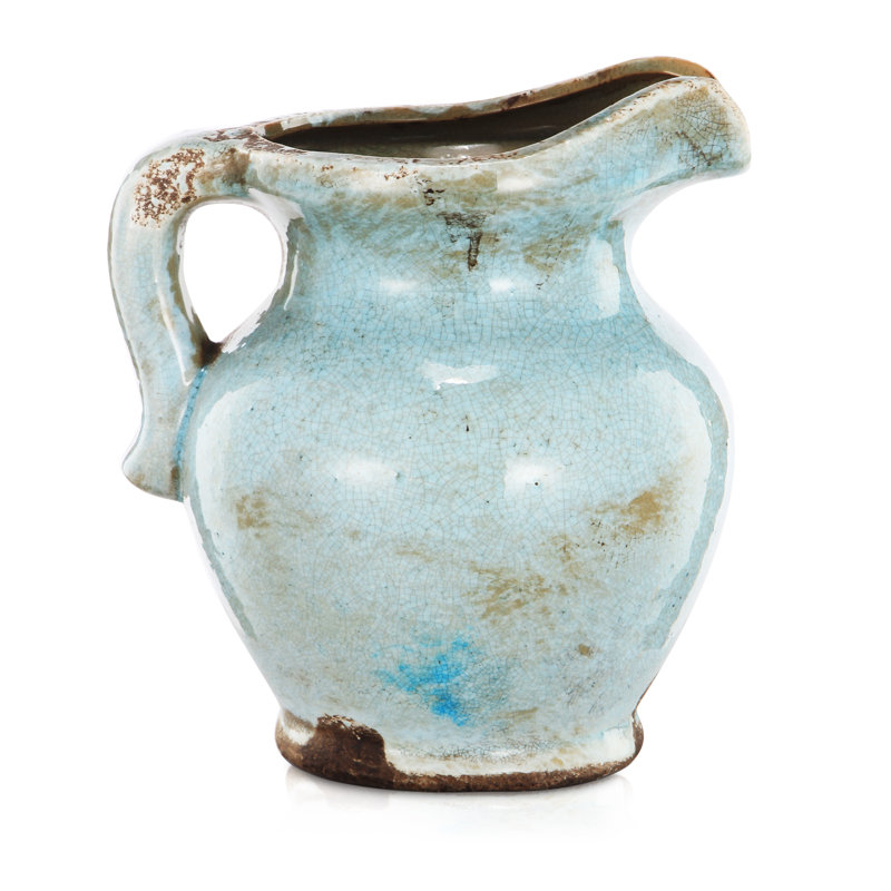 Maisons Pitcher