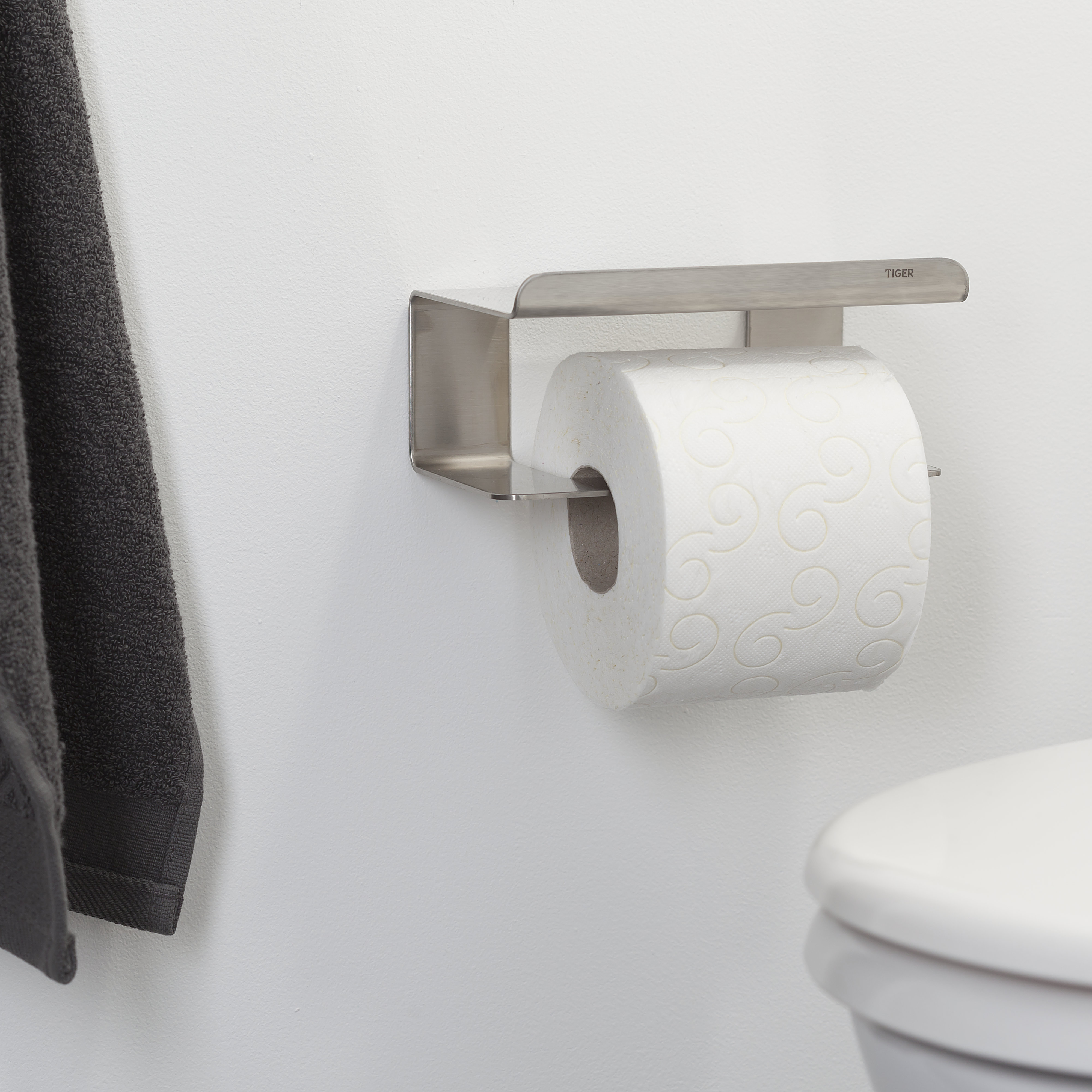 wall toilet roll holder