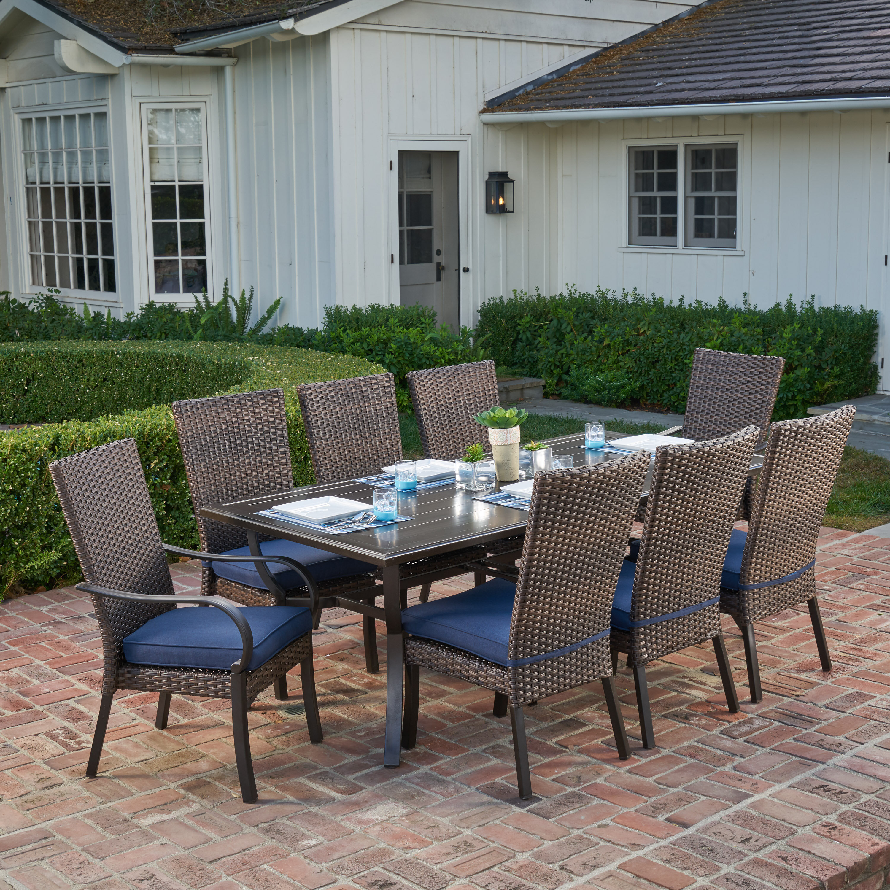 8 person garden table