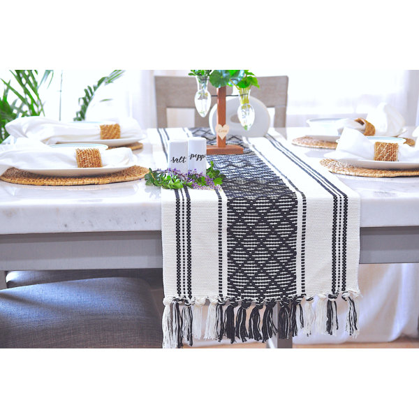 Rhombus Table Runner Embroidery Wedding Party Venue Table Runners with Tassel 