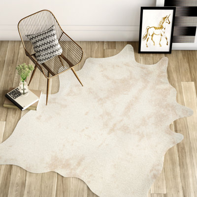 Isal Area Rug in Ivory/Beige