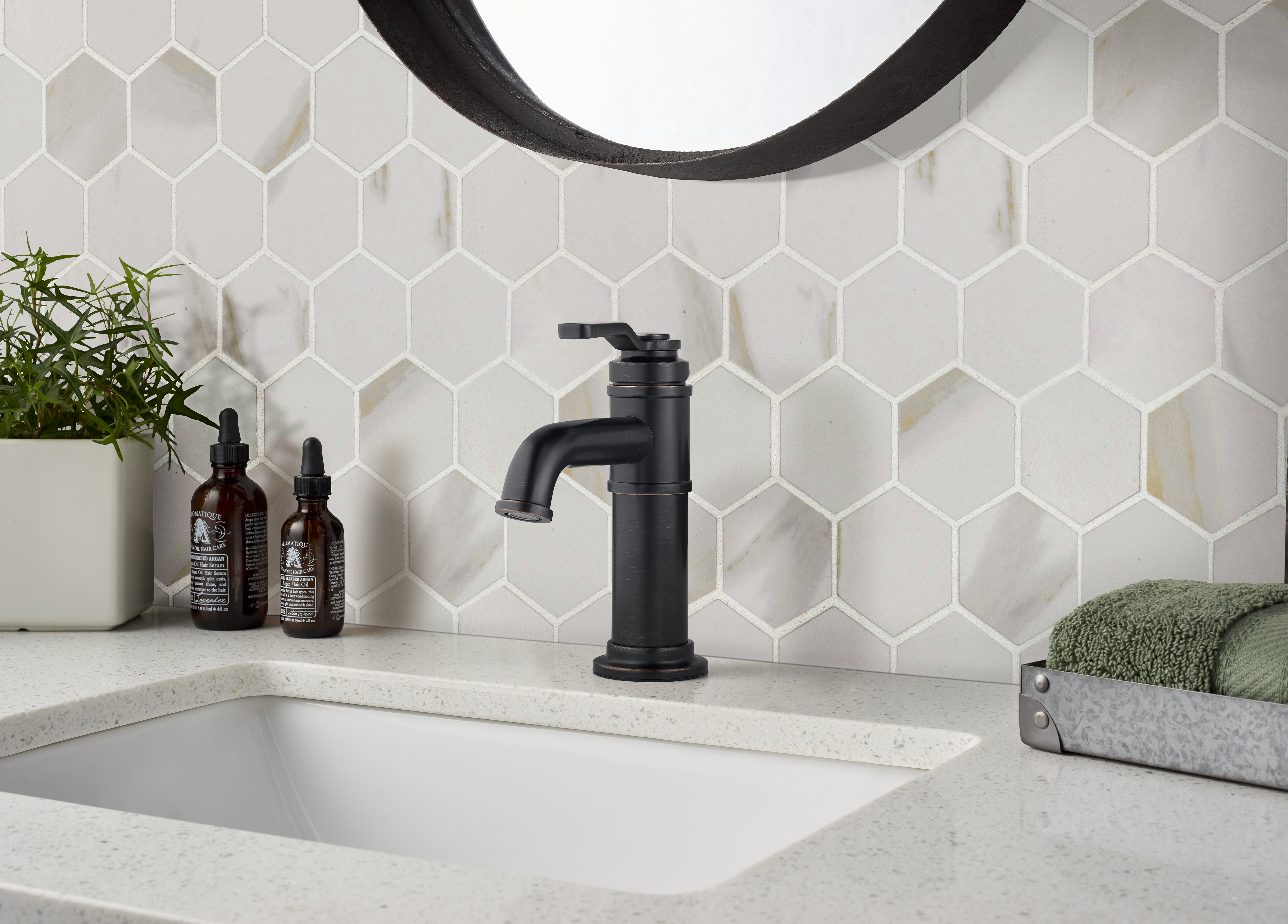 Msi Calcatta 2 X 2 Hexagon Porcelain Mosaic Tile In White