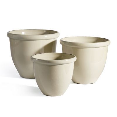 Fromm 3-Piece Resin Pot Planter Set ( 1 pcs broken )