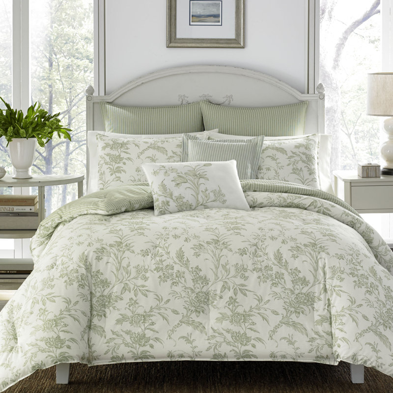 Laura Ashley Natalie Green Floral Cotton Comforter Bonus Set Size: Queen Comforter + 4 Shams + 2 Throw Pillows