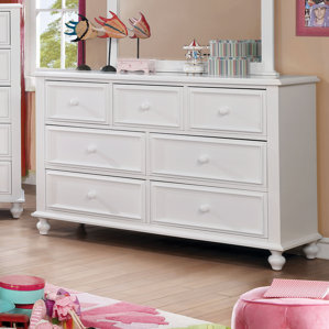 Eliot Traditional 7 Drawer Dresser by Harriet Bee