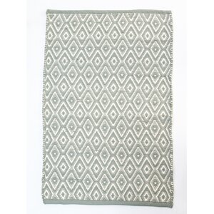 Boston Diamond Gray/White Area Rug