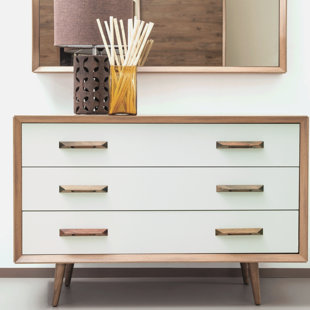 Kellan 3 Drawer Chest by George Oliver