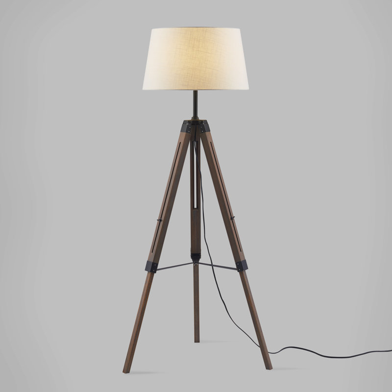 delavan tripod table lamp