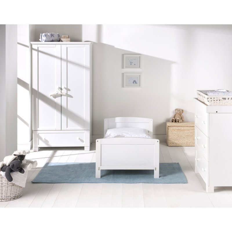 chloe cot bed