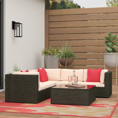 Chesterle 6 Piece Sectional Seating Group with Cushions