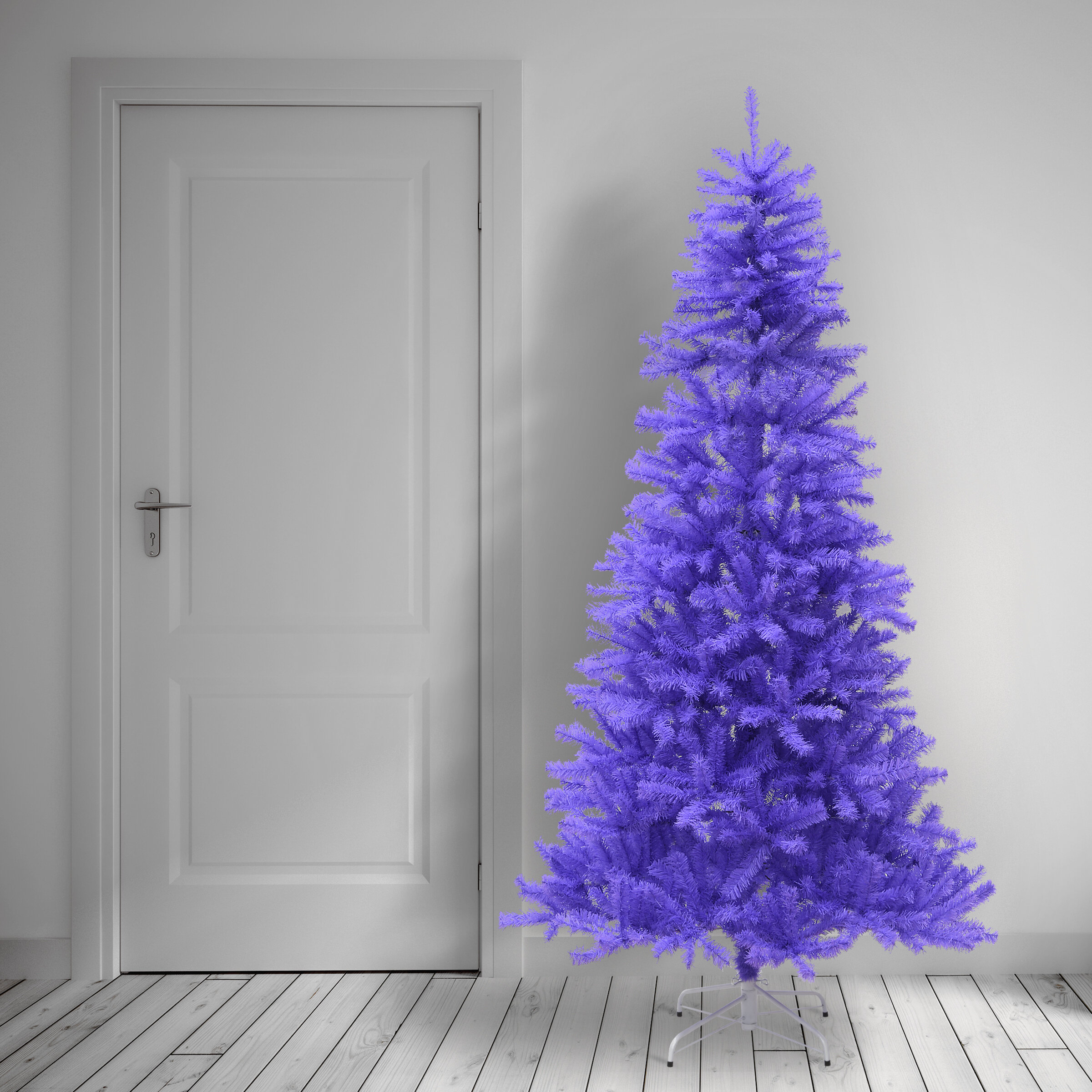 Are fake christmas trees toxic to cats