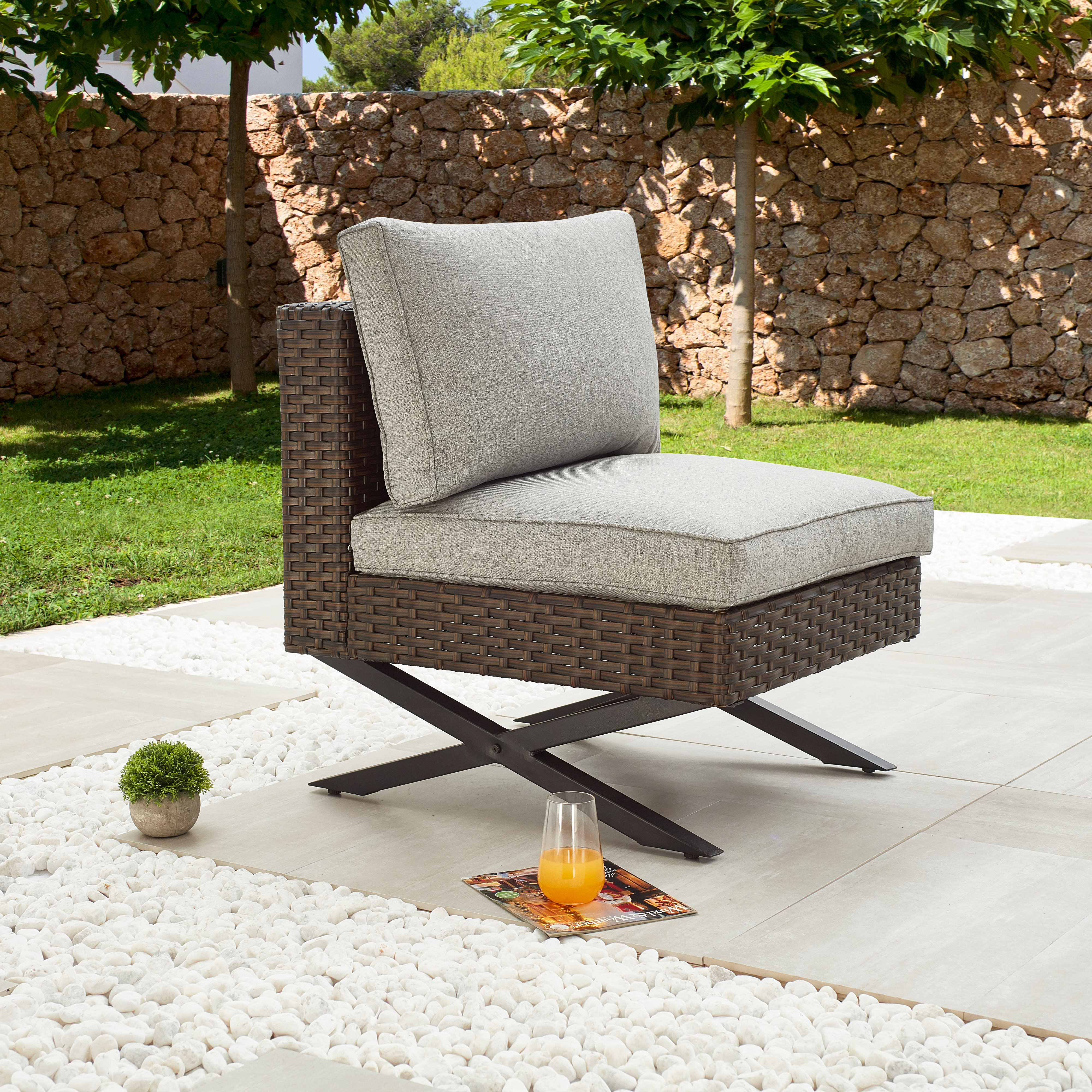 lawn chairs without legs