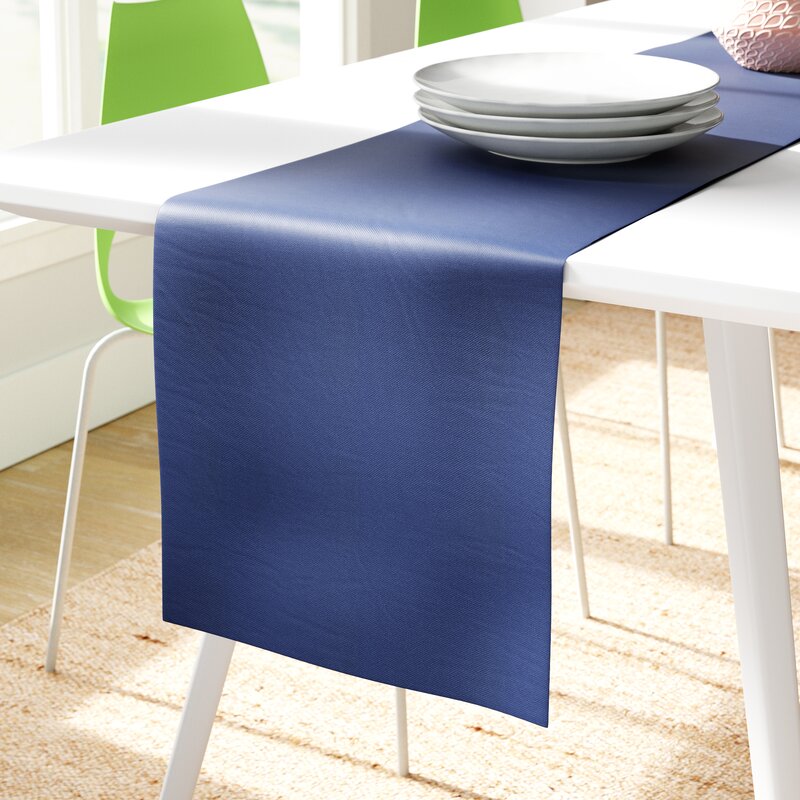 navy table runners